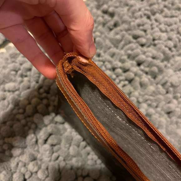 LV logo patterned zipper change purse wallet - Picture 6 of 6